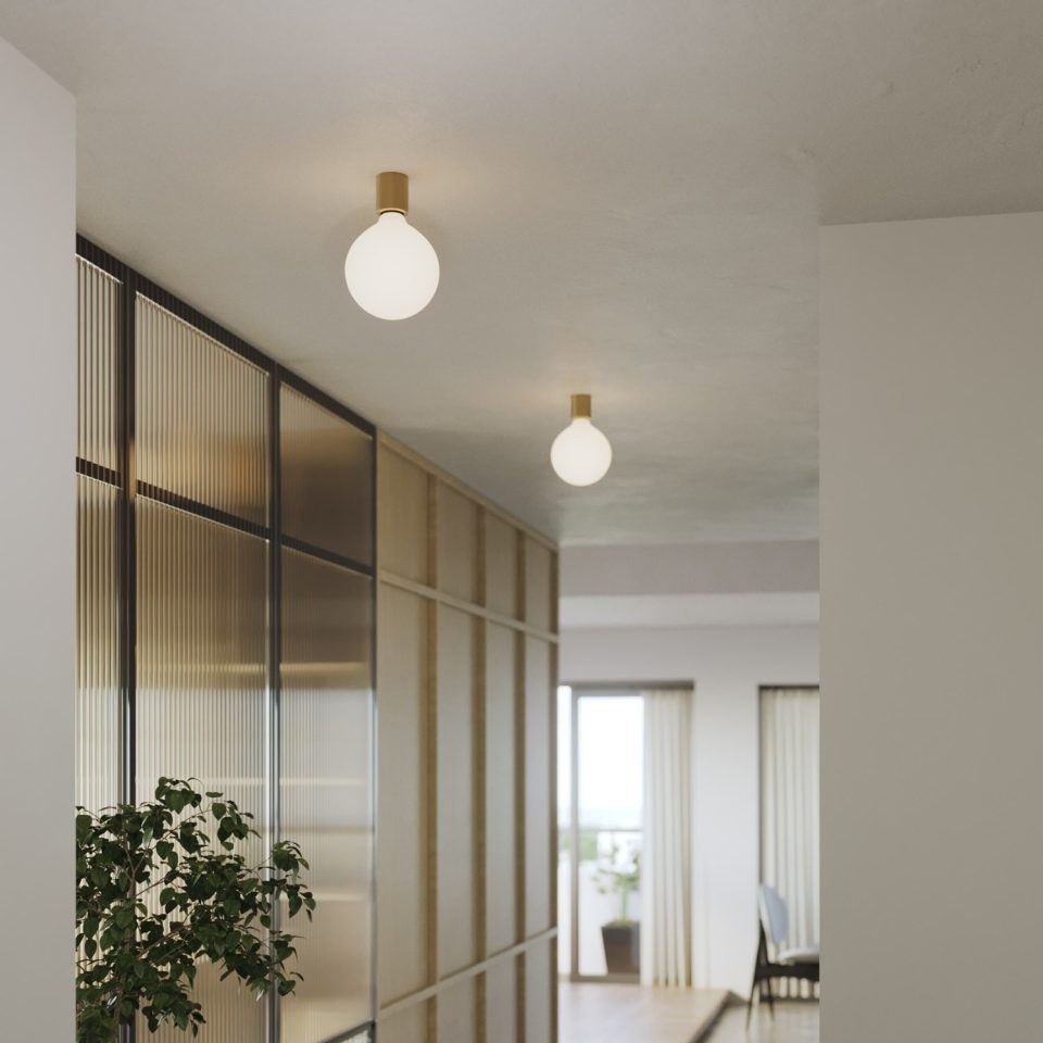 Lámpara con bombilla globo